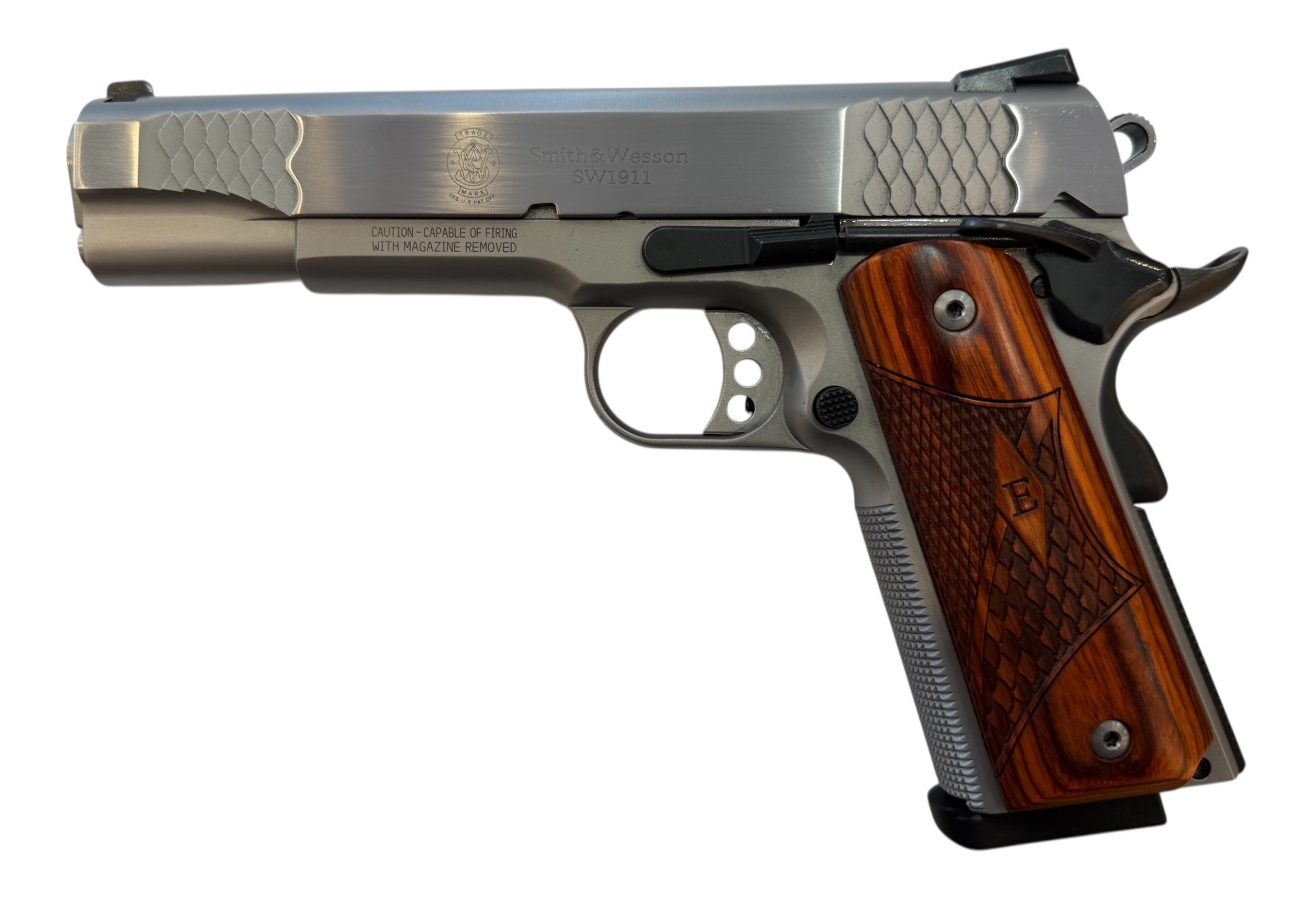 S&W 1911 E Serie 5" .45 Auto P S&W 1911 E Serie 5" .45 Auto P